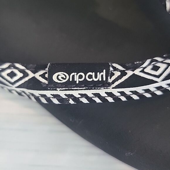 Rip Curl Freedom flip flops black and white Women's Size 8 - Picture 2 of 8